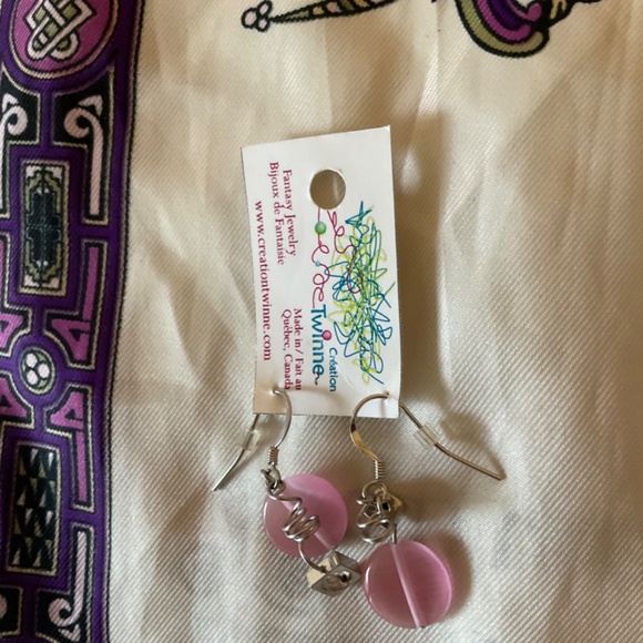 Two pair of earrings, one silver color and pink handmade by artisans 💗. New! - Picture 7 of 9